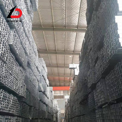 Высококачественный Ss330 Ss400 S235jr Q195 Q235 Q345 Толщина 0,6-25 мм Установленный размер и поверхность Квадратная/Прямоугольная оцинкованная стальная труба с ценой производителей