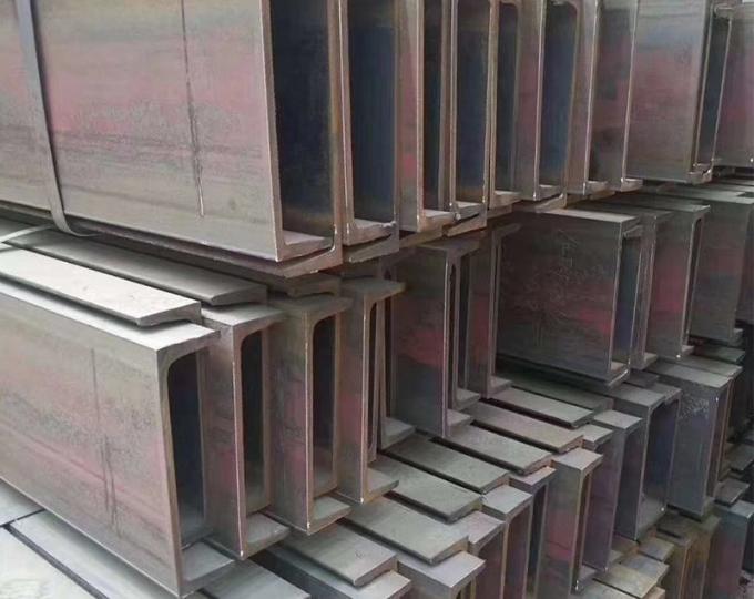 Мягкие профили Gi оцинкованные En S235jr S275jr S355jr A36 Ss400 Прогоны Конструкционные C U Канал из низкоуглеродистой стали 3